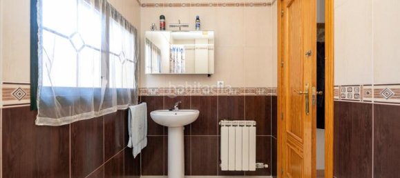 Дом с 4 спальнями в Хун, Испания № 94749 29