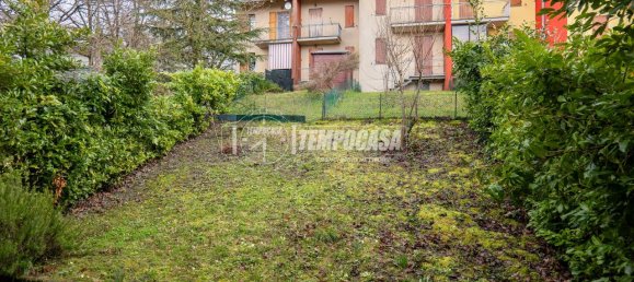 3 rooms Apartment in Zocca, Italy No. 36777 9