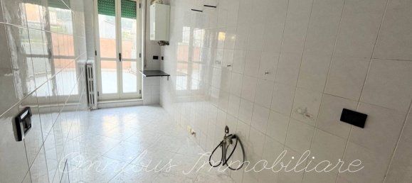 3-salle Appartement à Foggia, Italy No. 175962 7