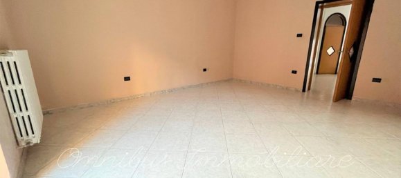 3-salle Appartement à Foggia, Italy No. 175962 10