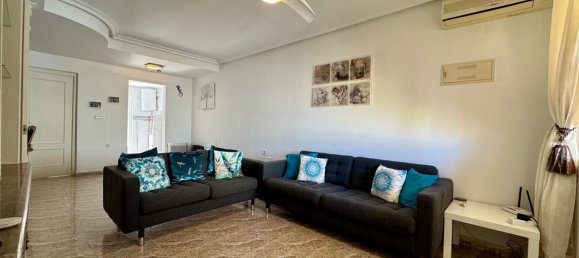 3 bedrooms Townhouse in Alicante, Spain No. 190327 3