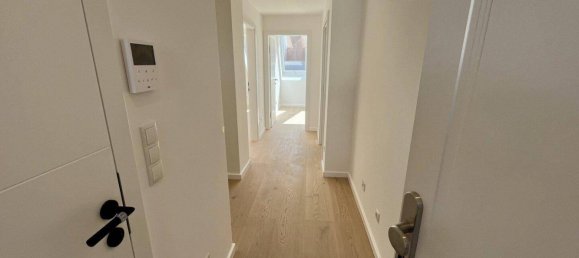 4 rooms Apartment in Vienna, Austria No. 143497 9