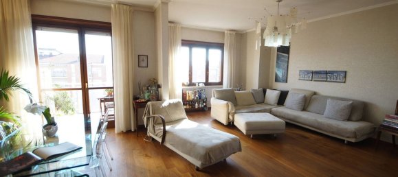 6 bedrooms Apartment in Turin, Italy No. 321487 3