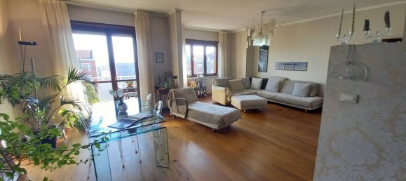 6 bedrooms Apartment in Turin, Italy No. 321487 10