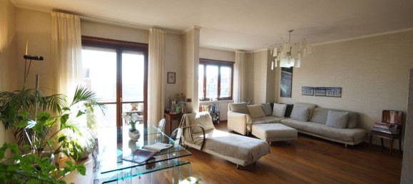 6 bedrooms Apartment in Turin, Italy No. 321487 4
