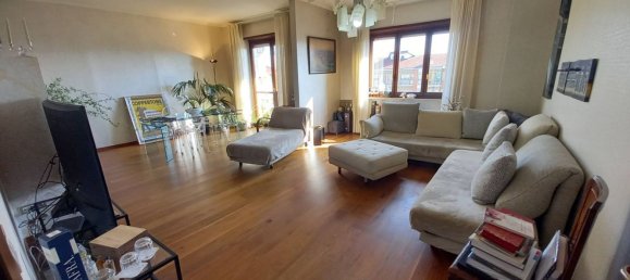 6 bedrooms Apartment in Turin, Italy No. 321487 8