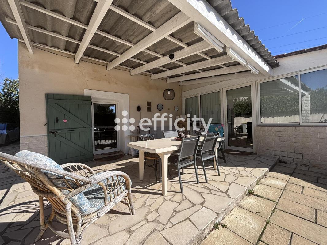 Вилла с 5 спальнями в Гардан, Франция № 337038