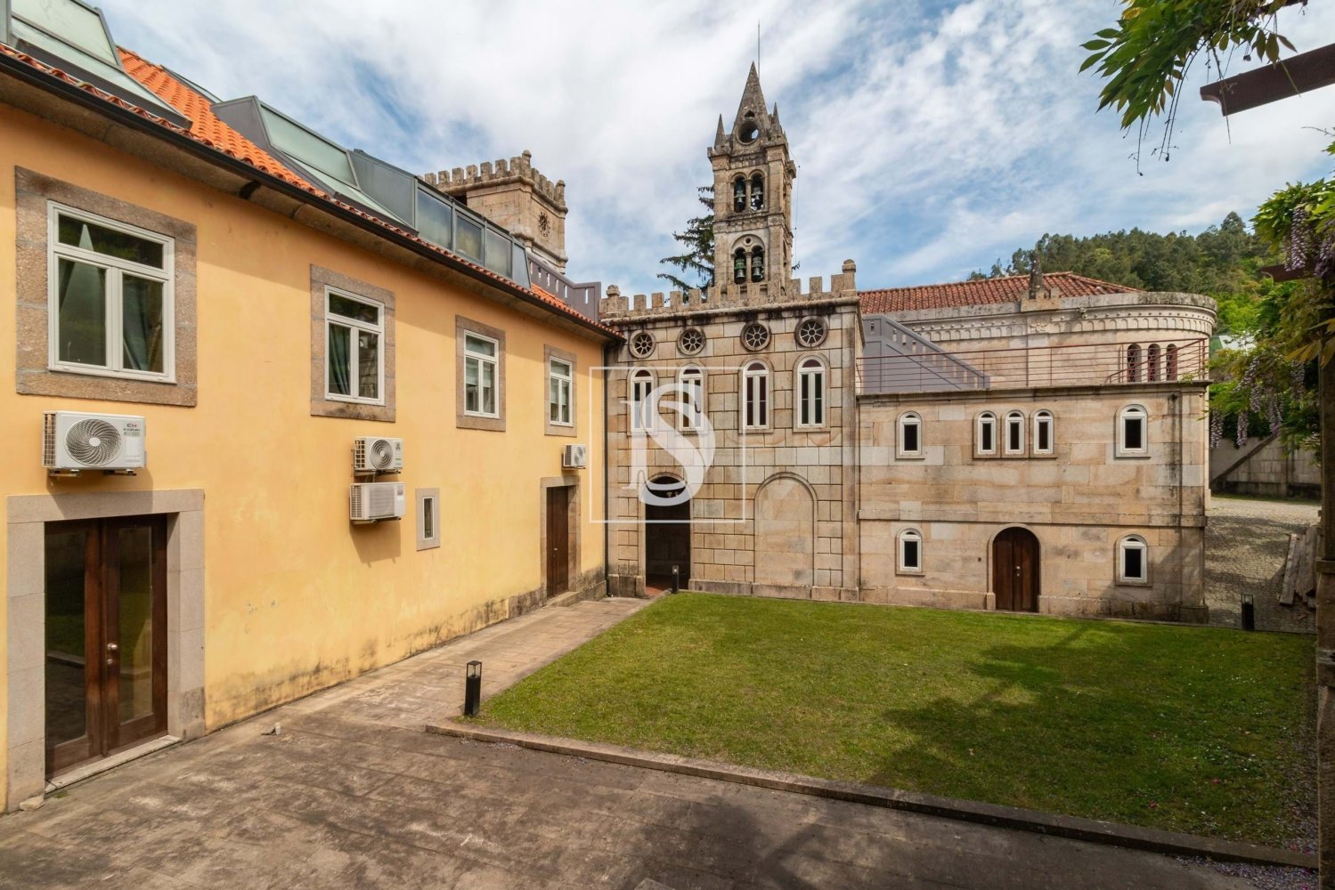 10 Schlafzimmer Haus in Cinfaes, Portugal, Nr. 255677