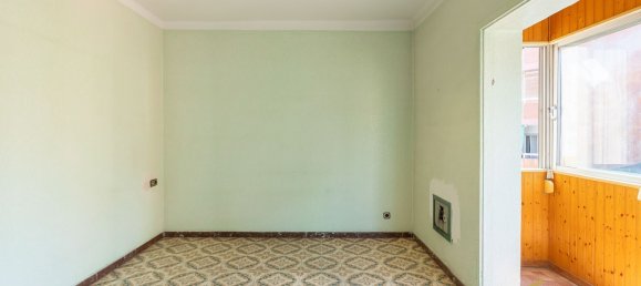 3 bedrooms Apartment in Badalona, Spain No. 133975 3