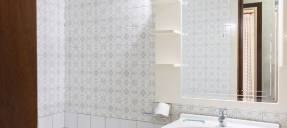 3 bedrooms Apartment in Badalona, Spain No. 133975 21