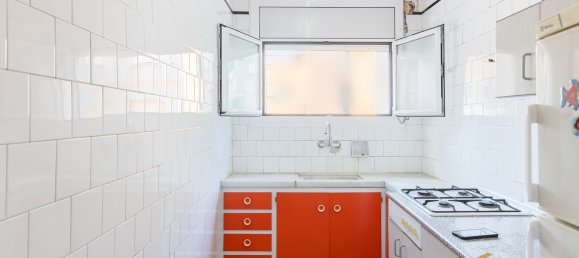 3 bedrooms Apartment in Badalona, Spain No. 133975 12