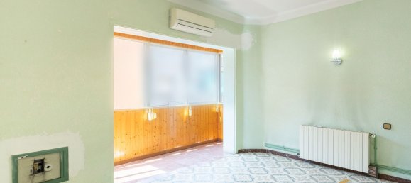 3 bedrooms Apartment in Badalona, Spain No. 133975 2