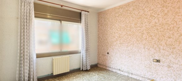 3 bedrooms Apartment in Badalona, Spain No. 133975 16