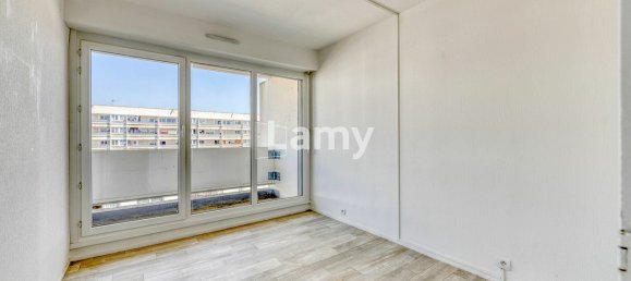 Квартира с 3 комнатами в Лормон, Франция № 279338 3