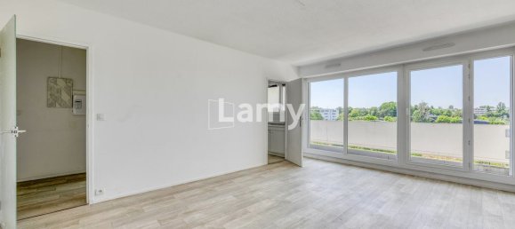 Квартира с 3 комнатами в Лормон, Франция № 279338 13