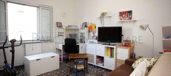 5 rooms Apartment in Massa, Italy No. 85123 12