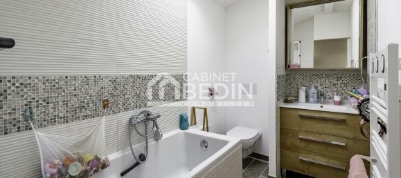 3 chambres Maison à Saint-André-de-Cubzac, France No. 358022 9