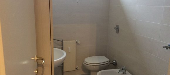 Квартира с 2 комнатами в Виджевано, Италия № 229477 20