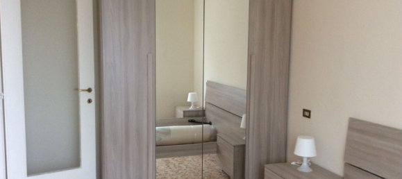 Квартира с 2 комнатами в Виджевано, Италия № 229477 8