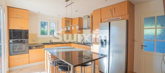 5 Schlafzimmer Haus in Divonne-les-Bains, France, Nr. 196386 2