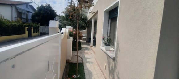 Вилла с 5 комнатами в Венеция, Италия № 257794 3