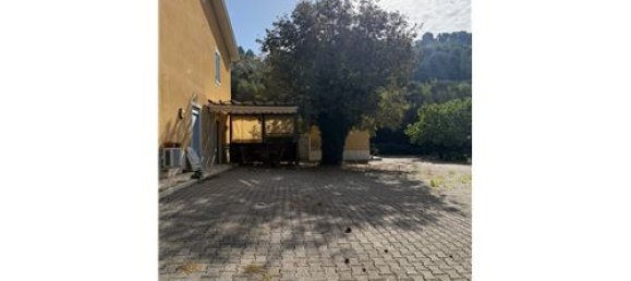 Villa de 4 dormitorios en Caltanissetta, Italy No. 280155 2
