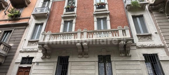 3 bedrooms Apartment in Milan, Italy No. 337492 24