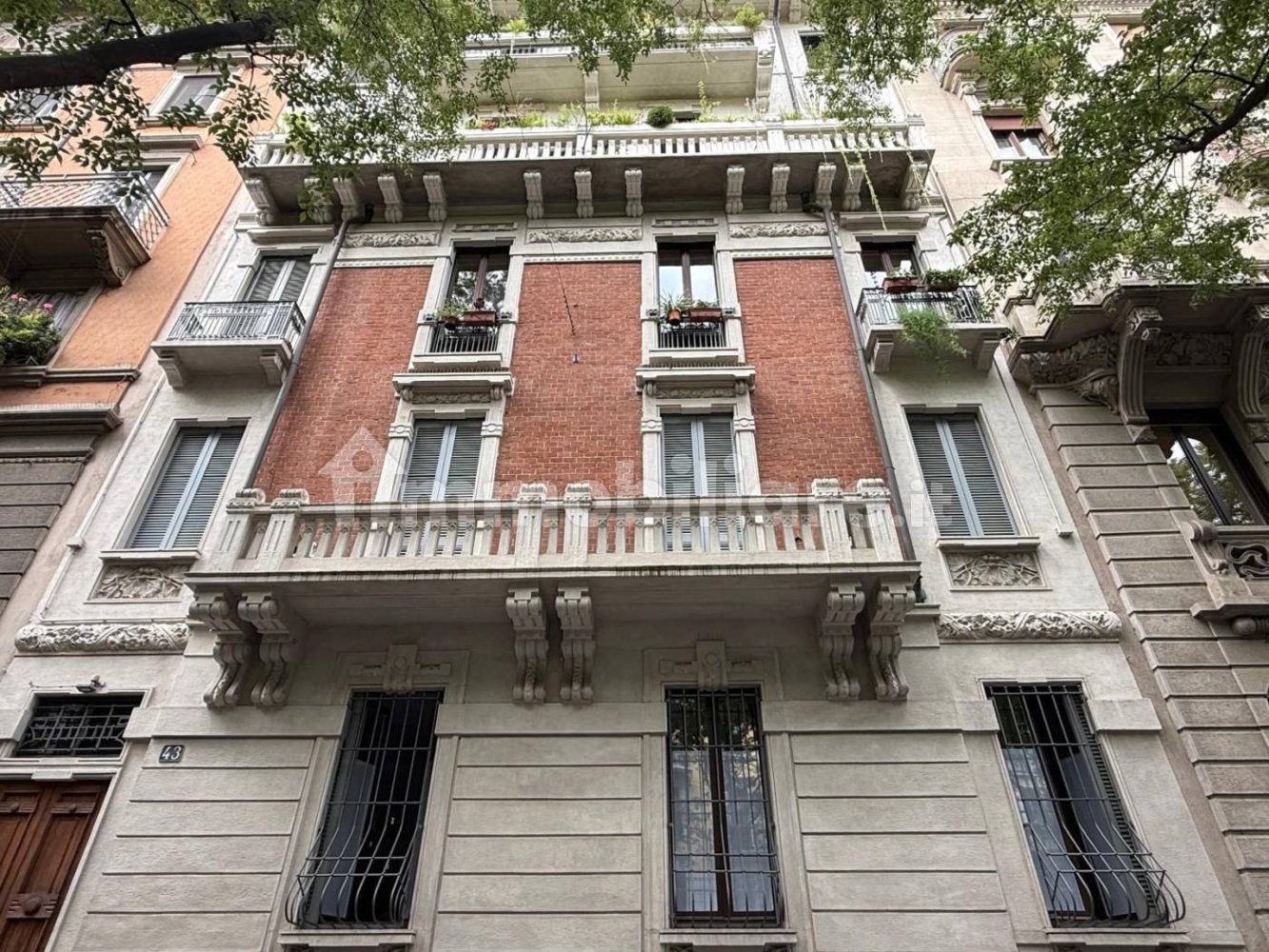 3 bedrooms Apartment in Milan, Italy No. 337492