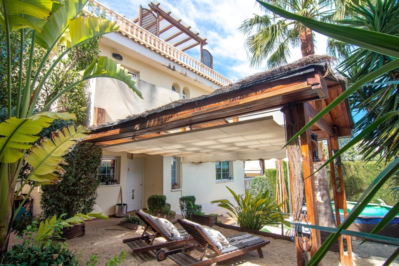 Вилла с 3 спальнями в Ла Нусия, Испания № 10610