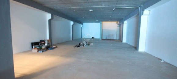 1450m² Commercial property in Mahon, Spain No. 4144 12