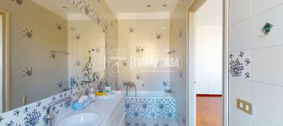 2 bedrooms Apartment in Carpi, Italy No. 378250 21