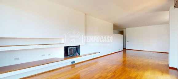 2 bedrooms Apartment in Carpi, Italy No. 378250 8