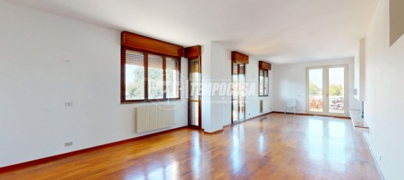 2 bedrooms Apartment in Carpi, Italy No. 378250 6
