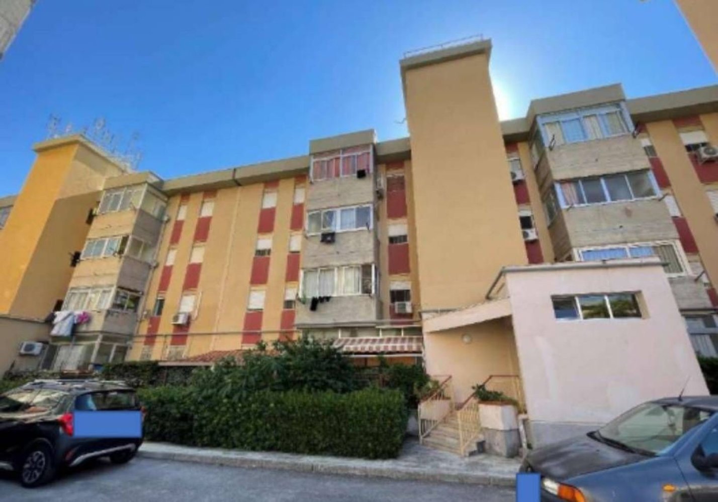 4 rooms Apartment in Palermo, Italy No. 207908