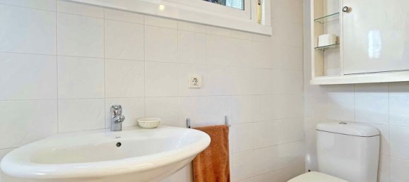 5 bedrooms House in Bergondo, Spain No. 48521 48