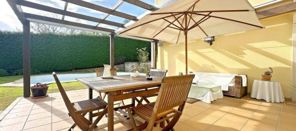 5 bedrooms House in Bergondo, Spain No. 48521 3