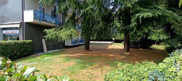 2غرفة شقة في Cassina de' Pecchi, Italy رقم 261219 20