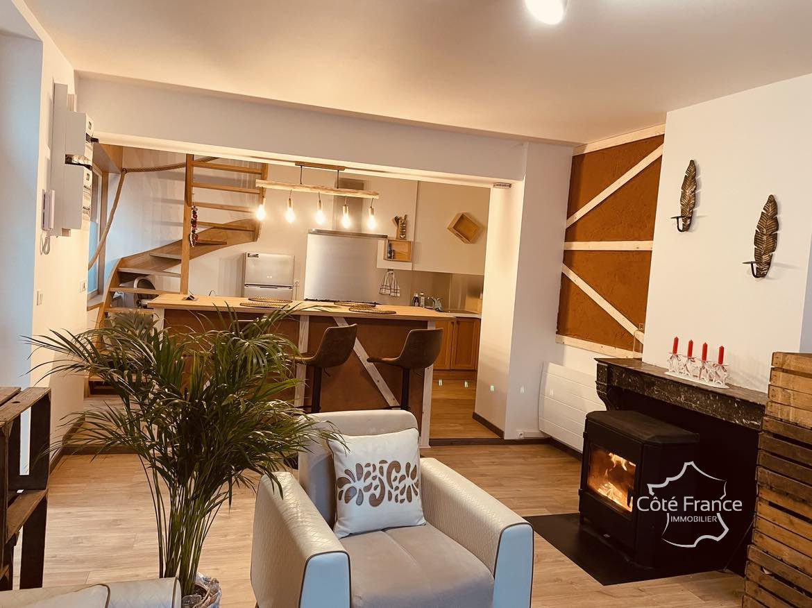 Здание с 5 спальнями в Живе, Франция № 61015