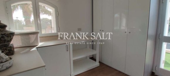 Bungalow de 3 dormitorios en Burmarrad, Malta No. 4675 10