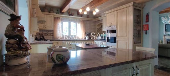 Bungalow de 3 dormitorios en Burmarrad, Malta No. 4675 6