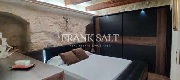 Bungalow de 3 dormitorios en Burmarrad, Malta No. 4675 9