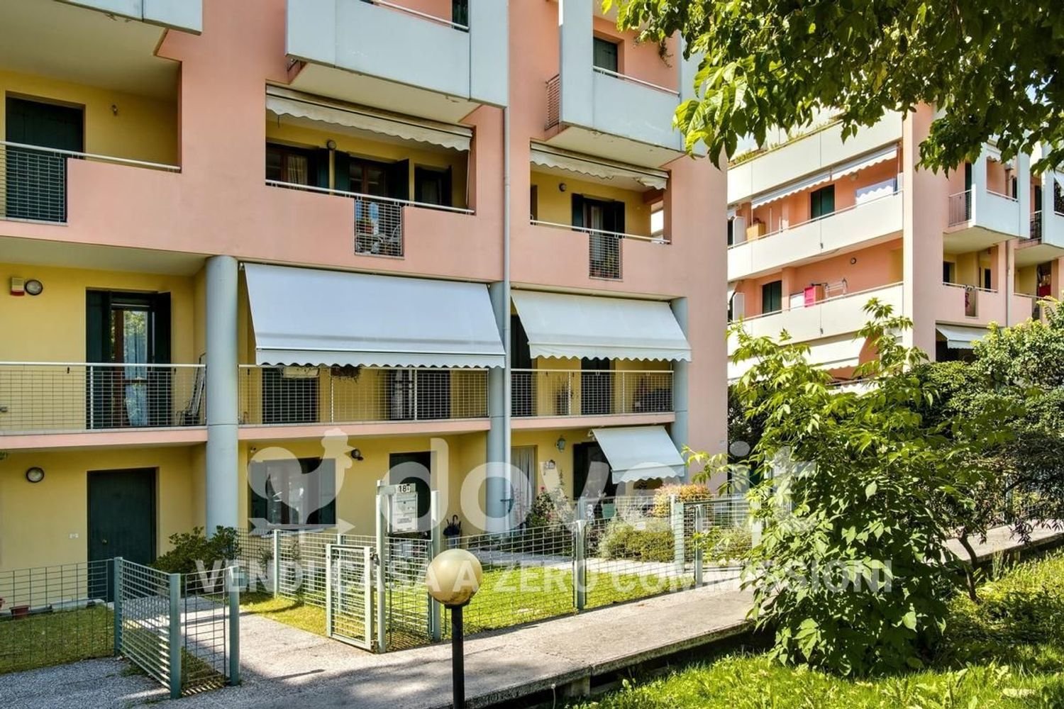 Apartamento de 3 habitaciónes en Conegliano, Italy No. 287406