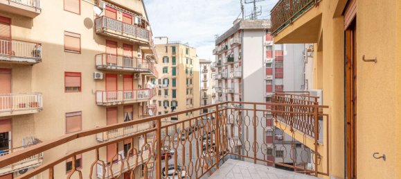 2-salle Appartement à Palermo, Italy No. 49905 22