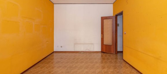 2-salle Appartement à Palermo, Italy No. 49905 18
