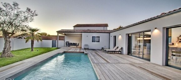 5 bedrooms House in Marsilly, France No. 321077 13