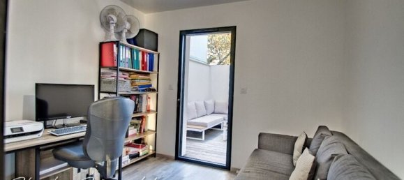 5 bedrooms House in Marsilly, France No. 321077 22