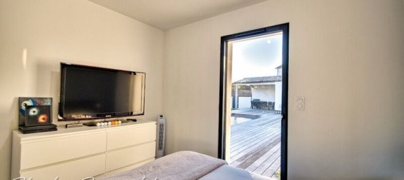 5 bedrooms House in Marsilly, France No. 321077 19