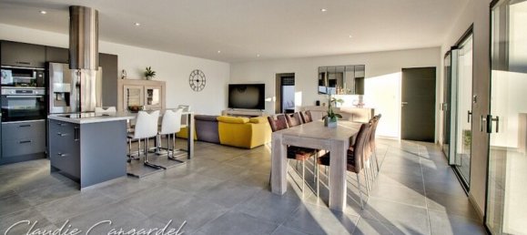 5 bedrooms House in Marsilly, France No. 321077 4