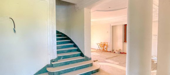 Вилла с 9 комнатами в Авеллино, Италия № 111239 6