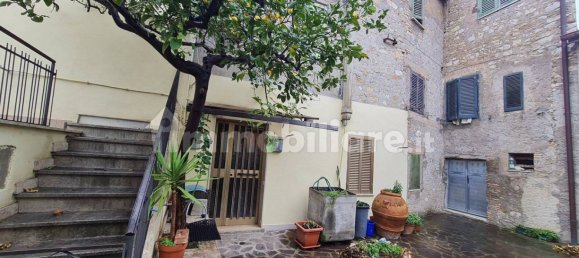 2 bedrooms Apartment in Fara in Sabina, Italy No. 147937 4